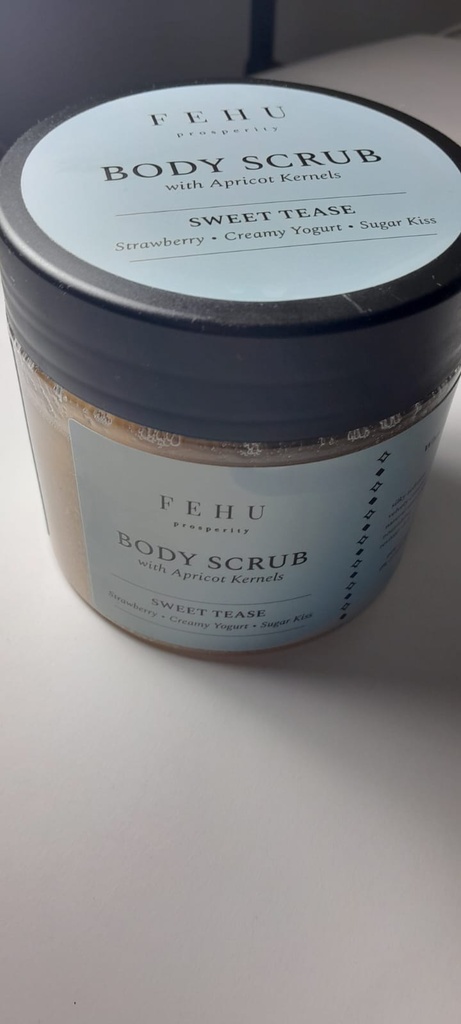 BODY SCRUB SWEET TEASE, 400 g